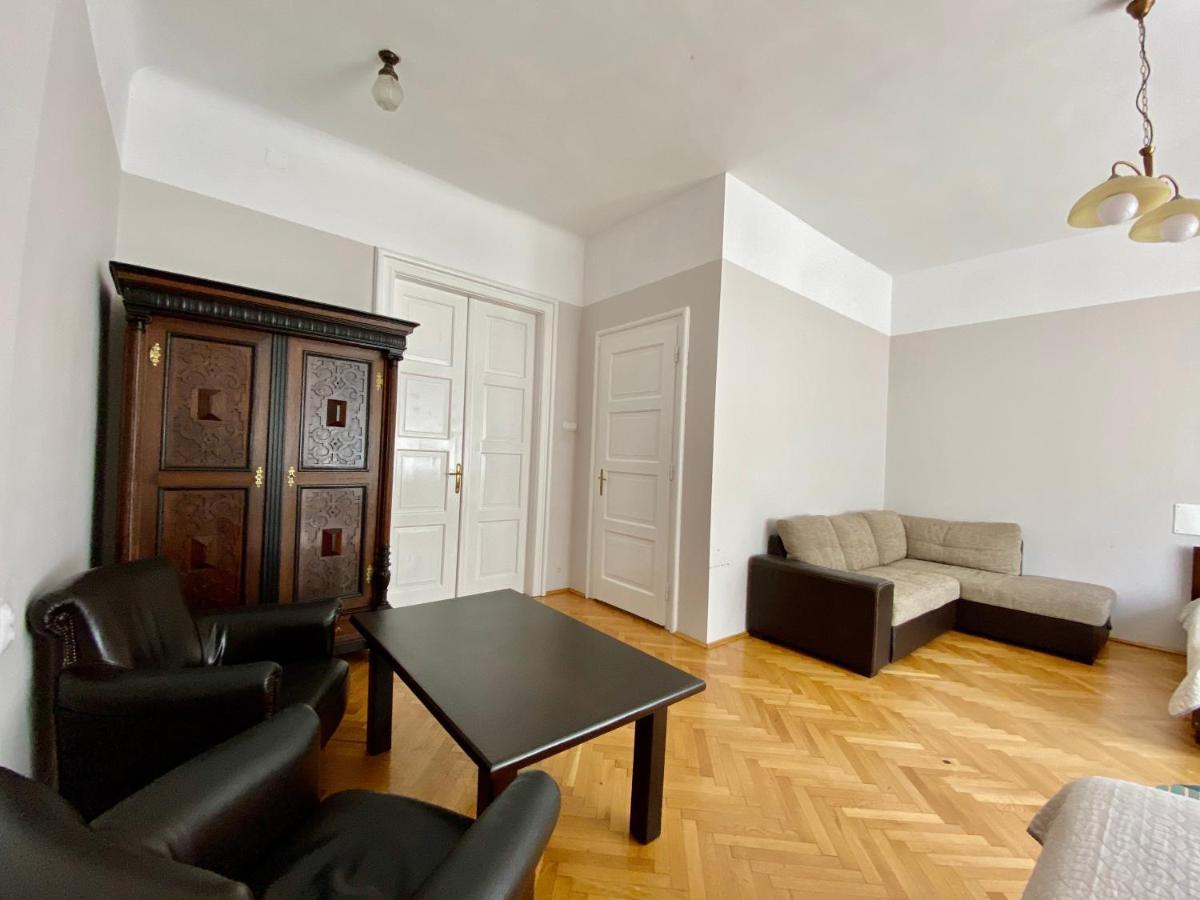 Hotel Casa Balcescu Brașov Exterior foto
